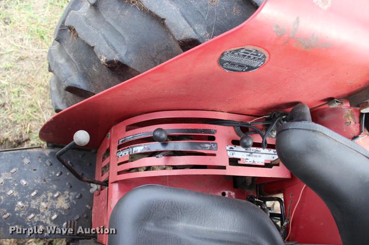 image for item DF2070 1991 Case IH 895 tractor