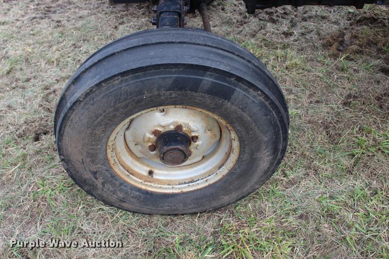 image for item DF2070 1991 Case IH 895 tractor