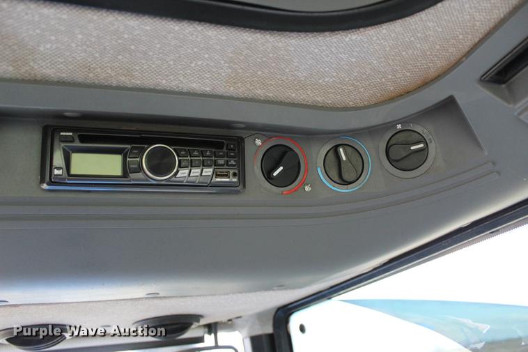 image for item DF2071 New Holland 7740 Powerstar SL tractor