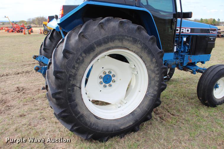 image for item DF2071 New Holland 7740 Powerstar SL tractor