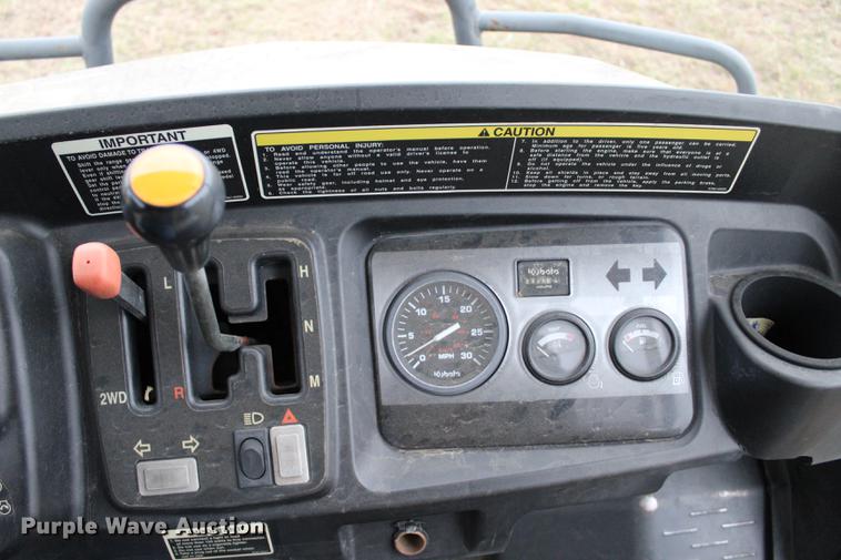 image for item DF2075 2004 Kubota RTV900 utility vehicle