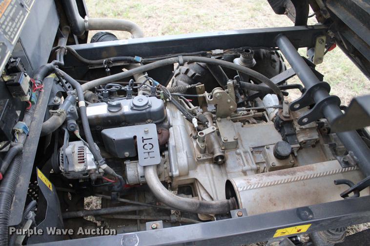 image for item DF2075 2004 Kubota RTV900 utility vehicle