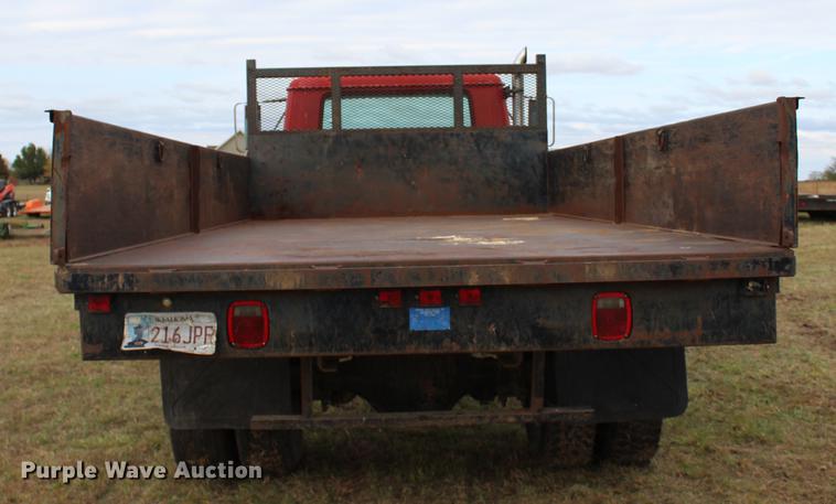 image for item DF2076 1990 International 4900 flat dump bed truck
