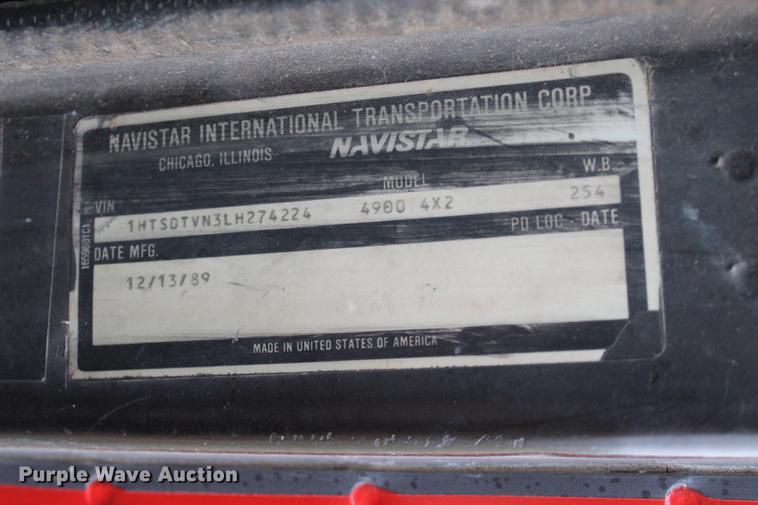 image for item DF2076 1990 International 4900 flat dump bed truck