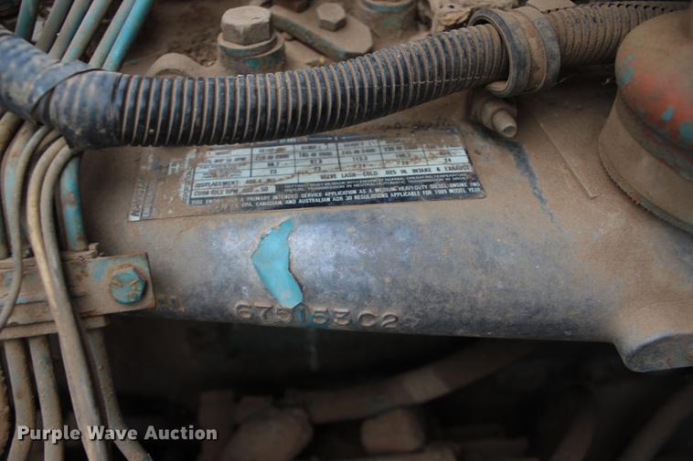 image for item DF2076 1990 International 4900 flat dump bed truck