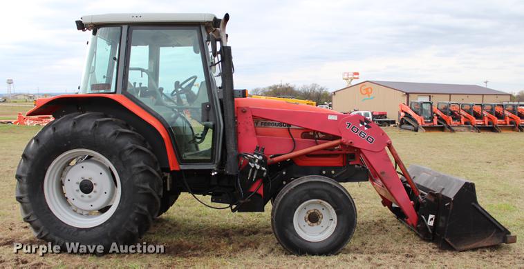 image for item DF2077 Massey-Ferguson 43452WD tractor