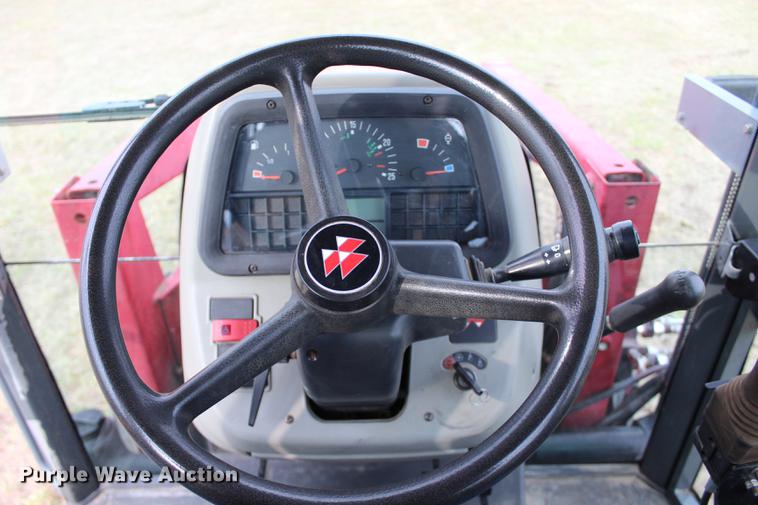 image for item DF2077 Massey-Ferguson 43452WD tractor