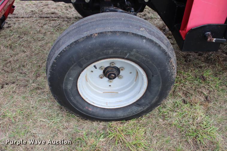 image for item DF2077 Massey-Ferguson 43452WD tractor