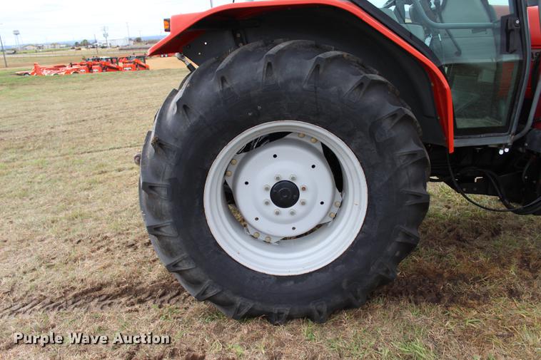 image for item DF2077 Massey-Ferguson 43452WD tractor