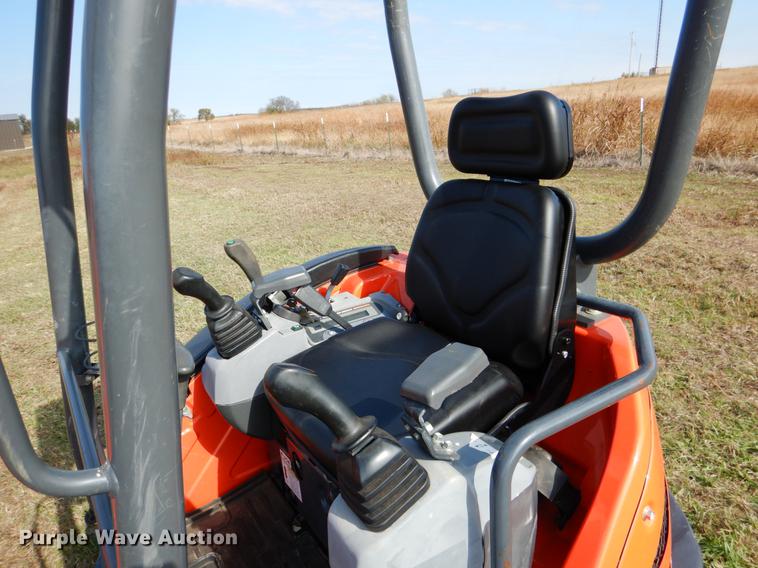image for item DF2078 2014 Kubota U25 mini excavator