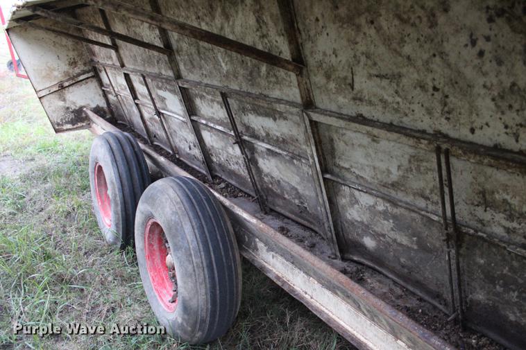 image for item DF2080 Apache CF16A300 creep feeder/self feeder