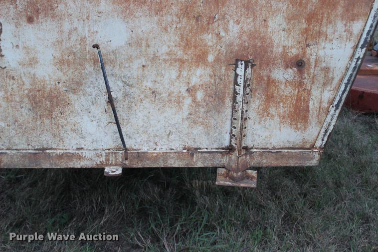 image for item DF2081 Apache CF16A300 creep feeder/self feeder