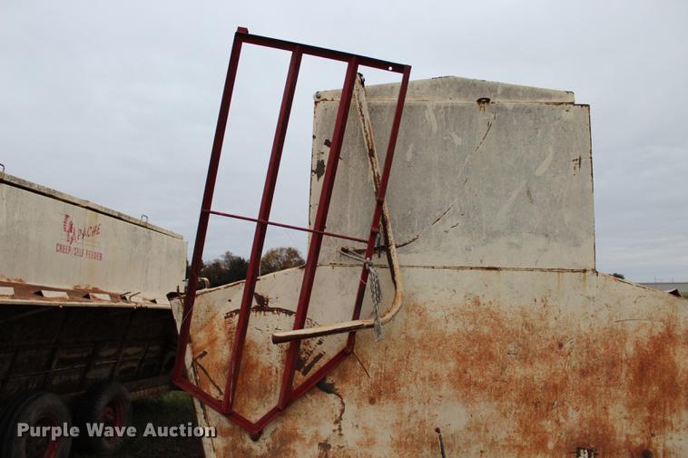 image for item DF2081 Apache CF16A300 creep feeder/self feeder