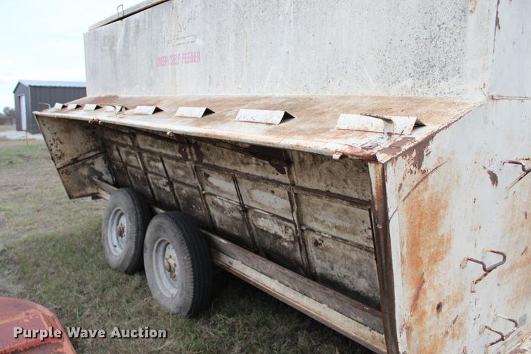 image for item DF2081 Apache CF16A300 creep feeder/self feeder