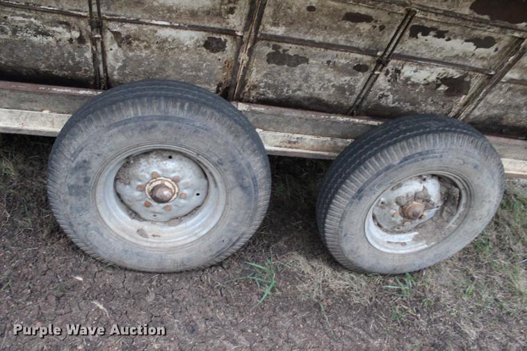 image for item DF2081 Apache CF16A300 creep feeder/self feeder