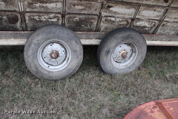 image for item DF2081 Apache CF16A300 creep feeder/self feeder