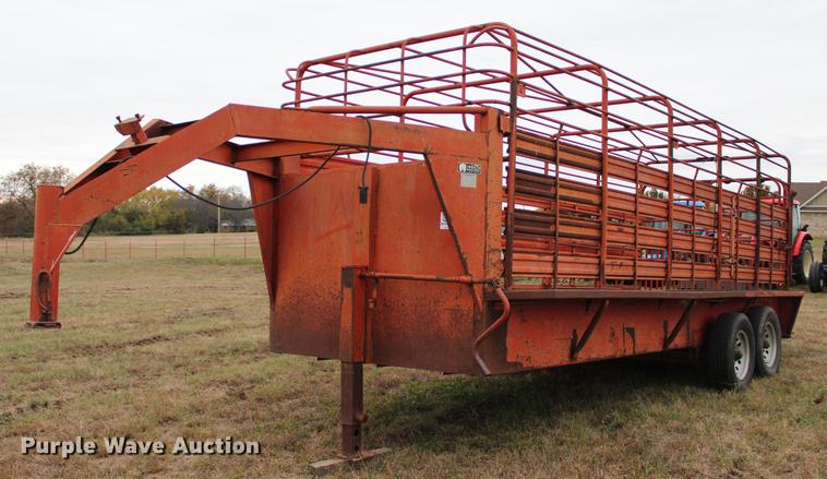image for item DF2086 1982 WW Trailer 20X6 livestock trailer