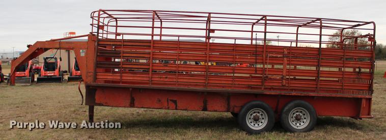 image for item DF2086 1982 WW Trailer 20X6 livestock trailer