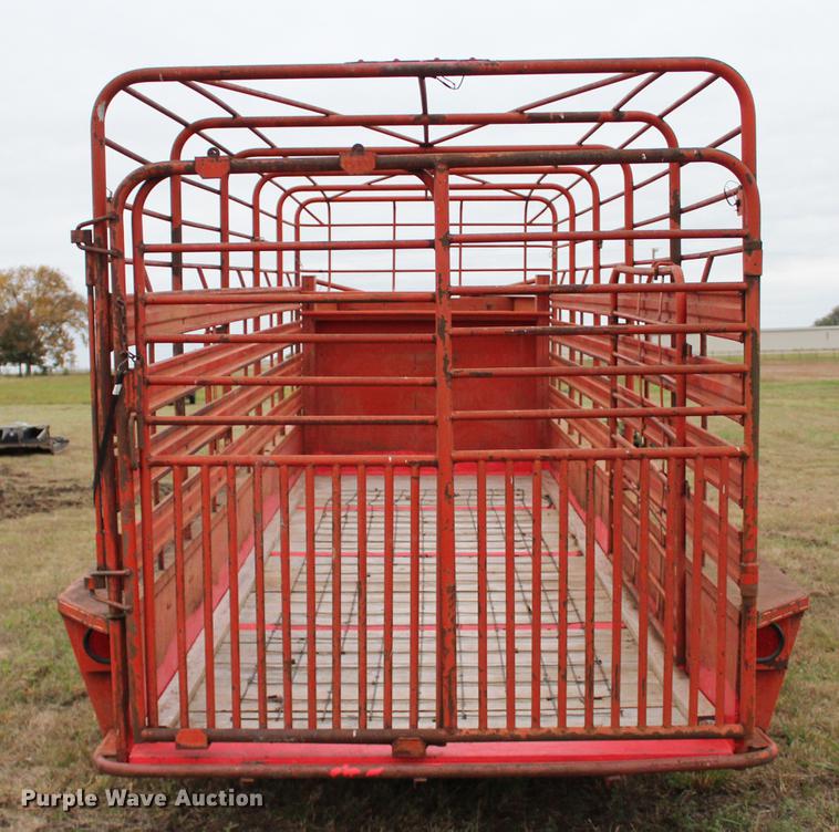 image for item DF2086 1982 WW Trailer 20X6 livestock trailer