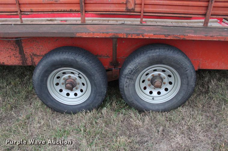 image for item DF2086 1982 WW Trailer 20X6 livestock trailer