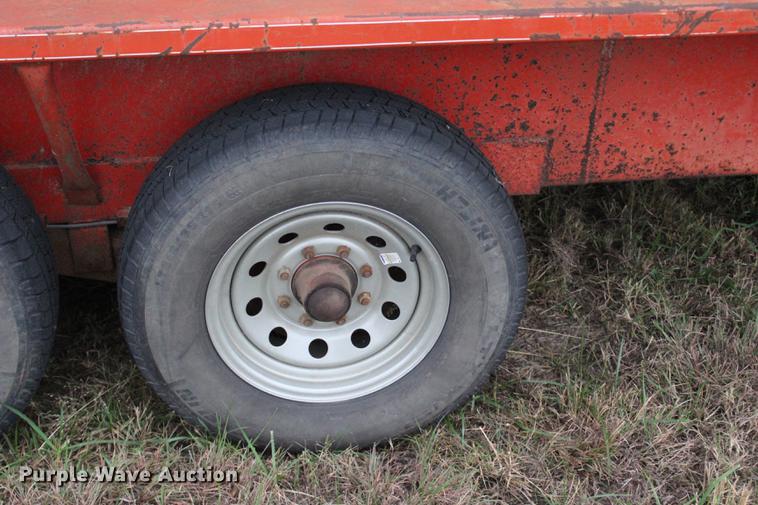 image for item DF2086 1982 WW Trailer 20X6 livestock trailer