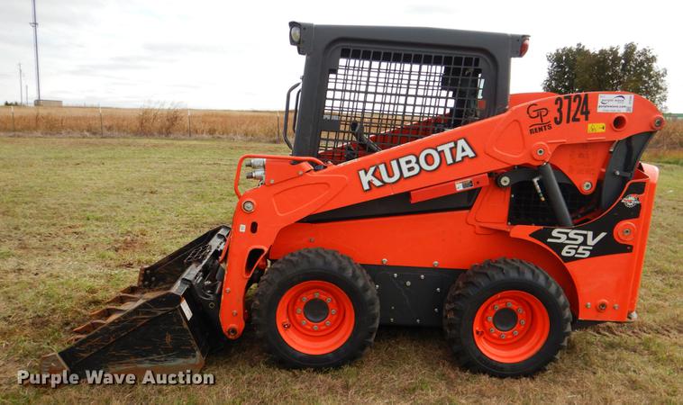 image for item DF2092 2017 Kubota SSV65 skid steer