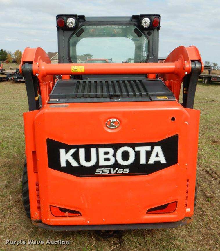image for item DF2092 2017 Kubota SSV65 skid steer