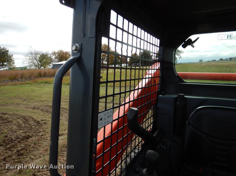 image for item DF2092 2017 Kubota SSV65 skid steer