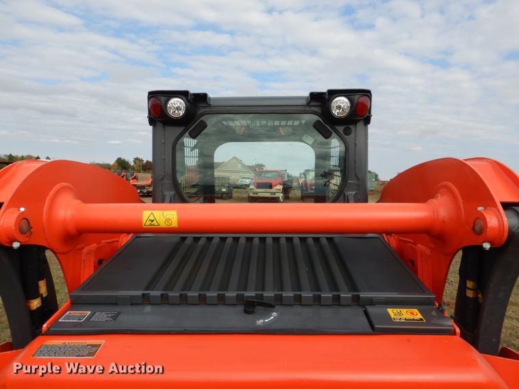 image for item DF2092 2017 Kubota SSV65 skid steer