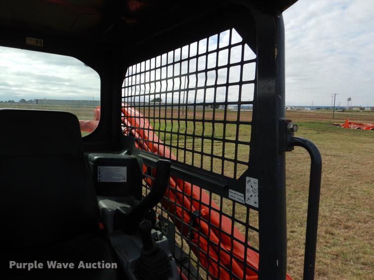 image for item DF2093 2014 Kubota SVL75-2 skid steer