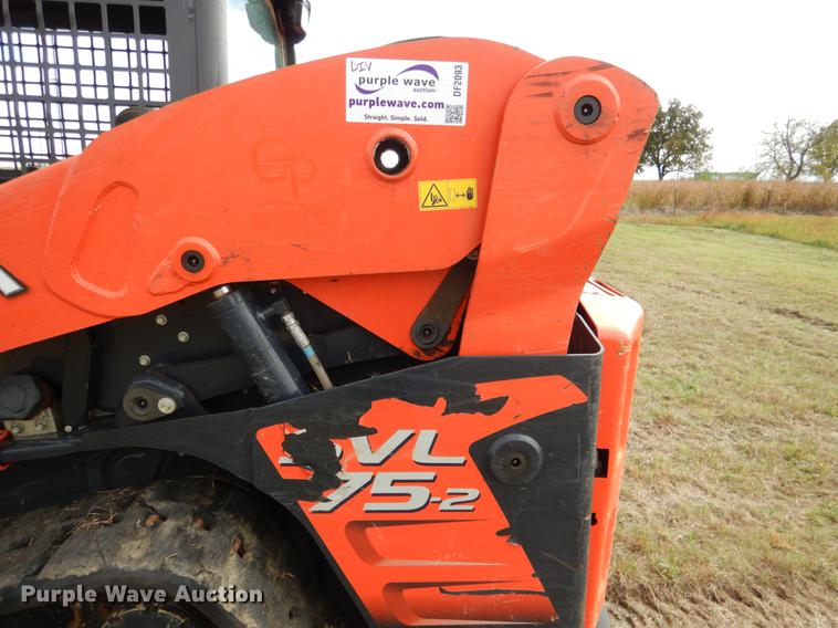 image for item DF2093 2014 Kubota SVL75-2 skid steer