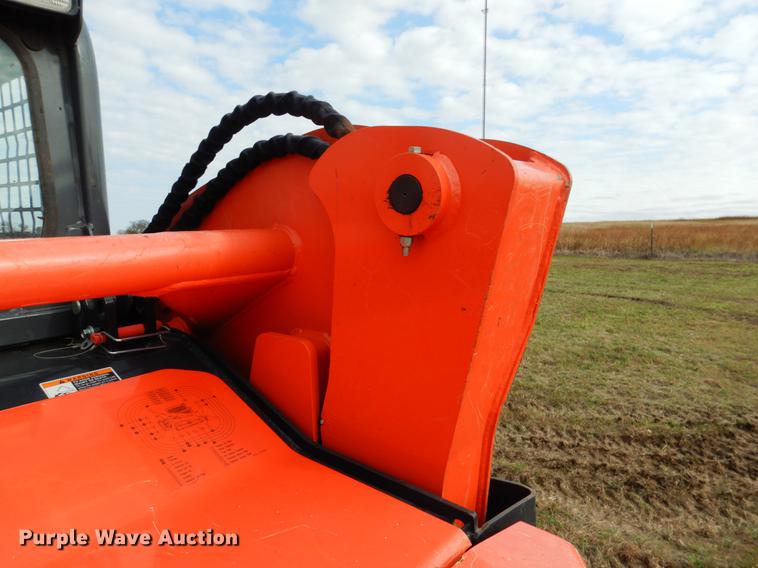 image for item DF2093 2014 Kubota SVL75-2 skid steer