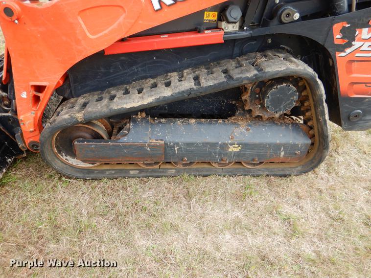 image for item DF2093 2014 Kubota SVL75-2 skid steer