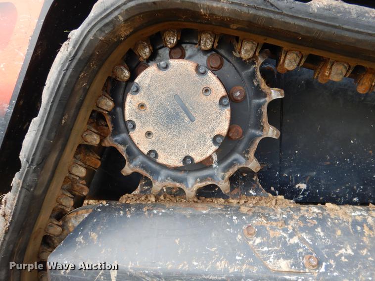 image for item DF2093 2014 Kubota SVL75-2 skid steer