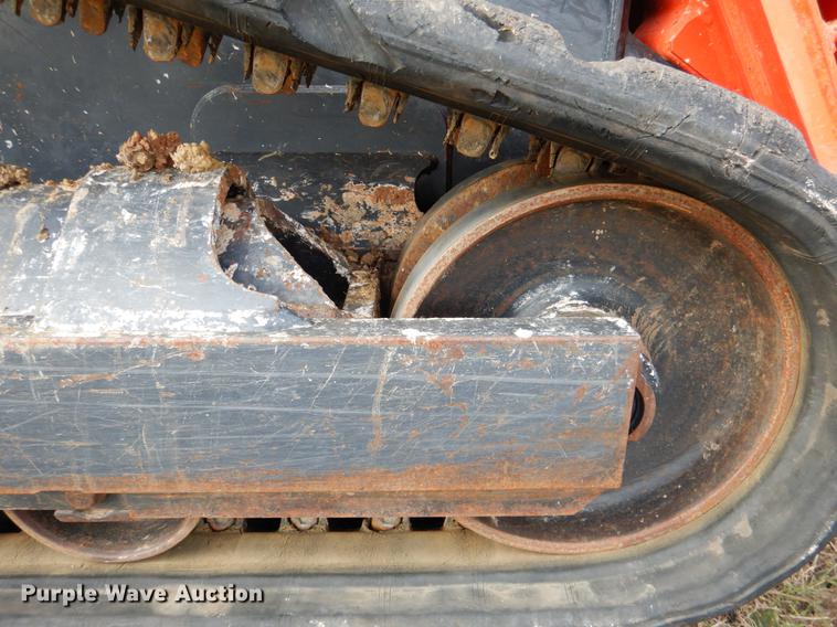 image for item DF2093 2014 Kubota SVL75-2 skid steer