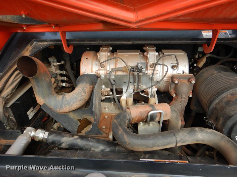 image for item DF2093 2014 Kubota SVL75-2 skid steer