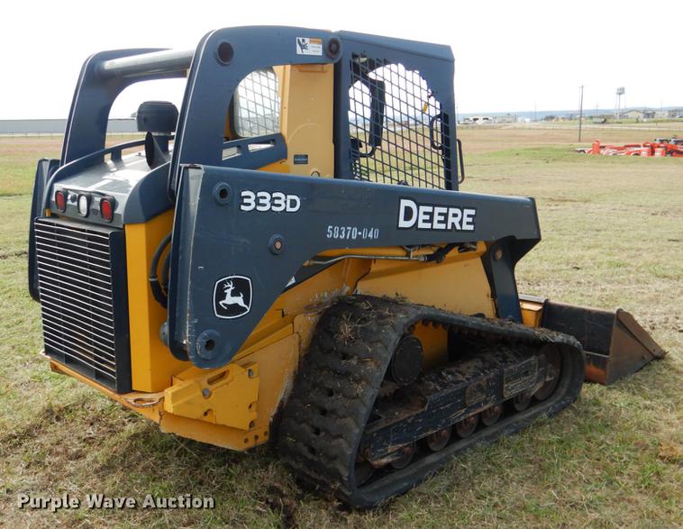 image for item DF2094 2012 John Deere 333D skid steer