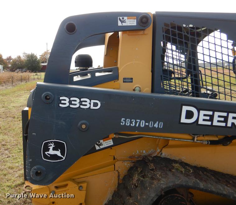 image for item DF2094 2012 John Deere 333D skid steer
