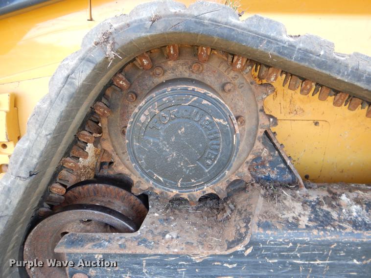 image for item DF2094 2012 John Deere 333D skid steer