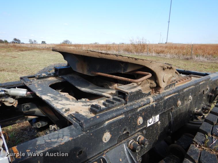 image for item DF2095 2006 Kenworth T300 semi truck