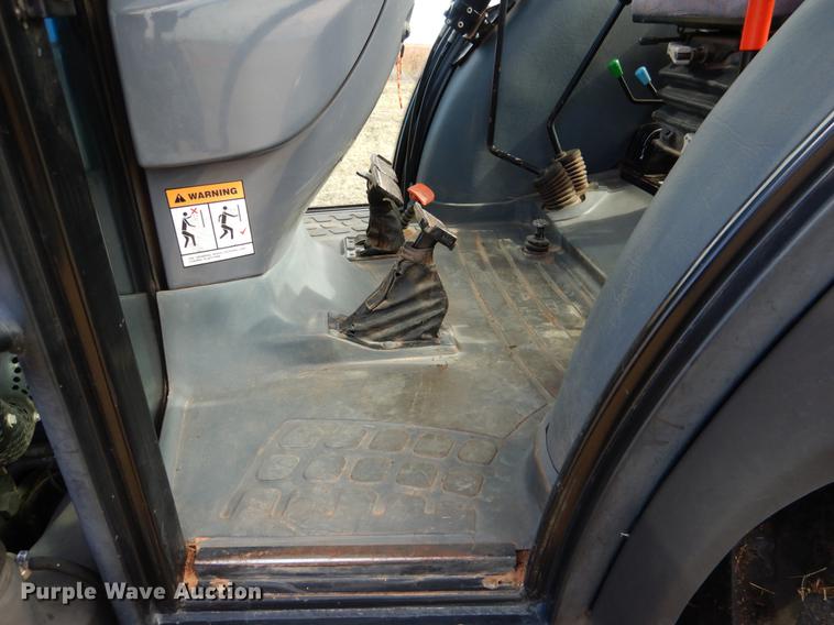 image for item DF2100 New Holland TD75D tractor