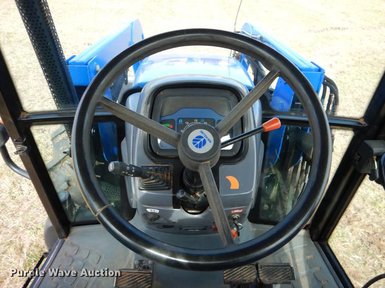 image for item DF2100 New Holland TD75D tractor