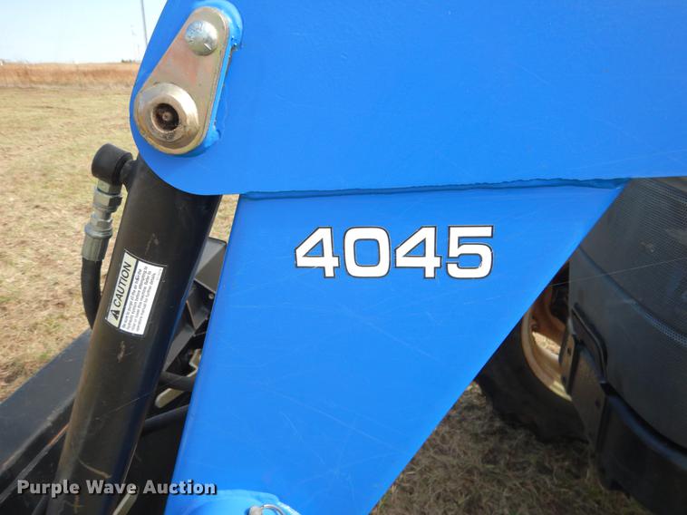 image for item DF2100 New Holland TD75D tractor
