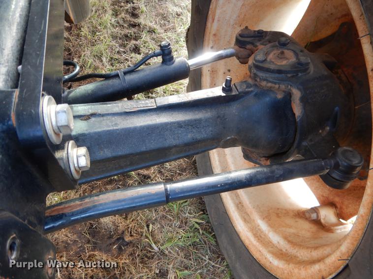 image for item DF2100 New Holland TD75D tractor