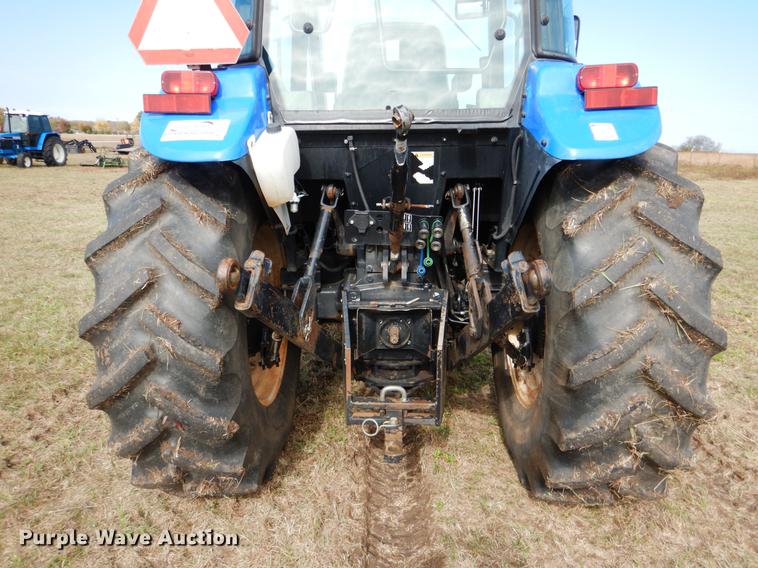 image for item DF2100 New Holland TD75D tractor