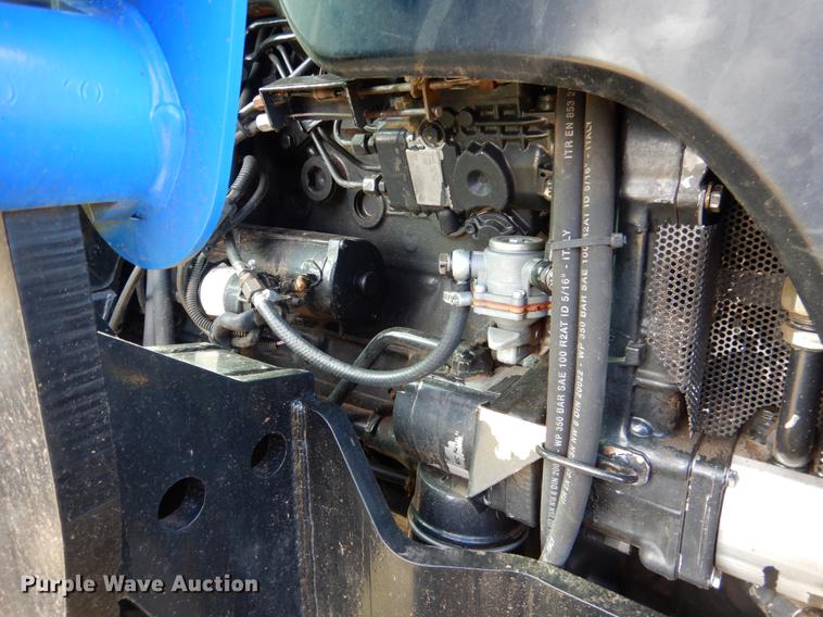 image for item DF2100 New Holland TD75D tractor