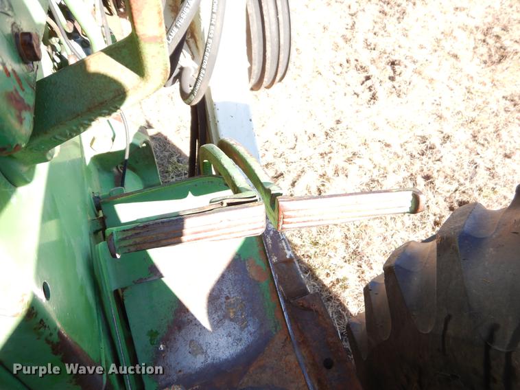 image for item EW9686 1964 John Deere 4020 tractor