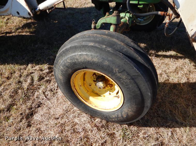 image for item EW9686 1964 John Deere 4020 tractor