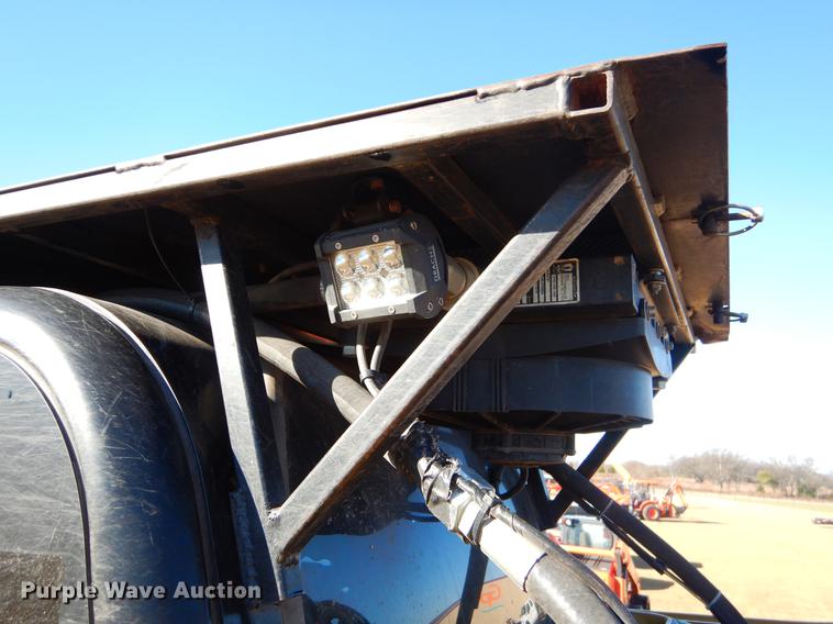 image for item EW9687 2011 Caterpillar 299C skid steer