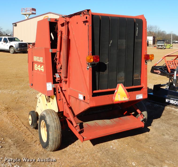 image for item EW9688 1998 New Holland 644 round baler